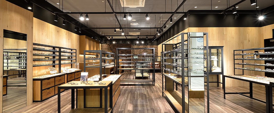 KANEKO OPTICAL ららぽーと愛知東郷店メインビジュアル1